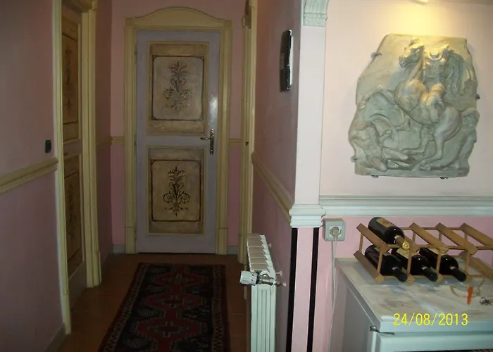 Alexis Hotel