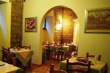 Alexis Hotel