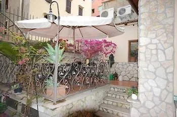 Alexis Hotel
